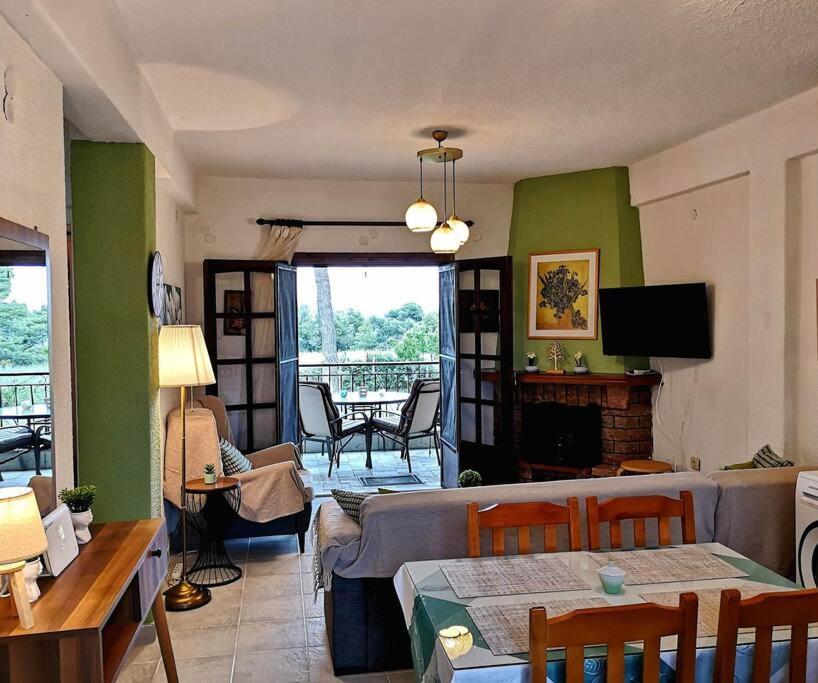 Golden Summer Apartment Néa Fókaia Екстериор снимка